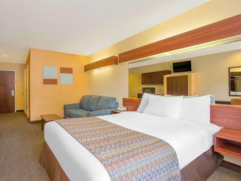 Microtel Inn & Suites By Wyndham Kannapolis/Concord Exteriör bild