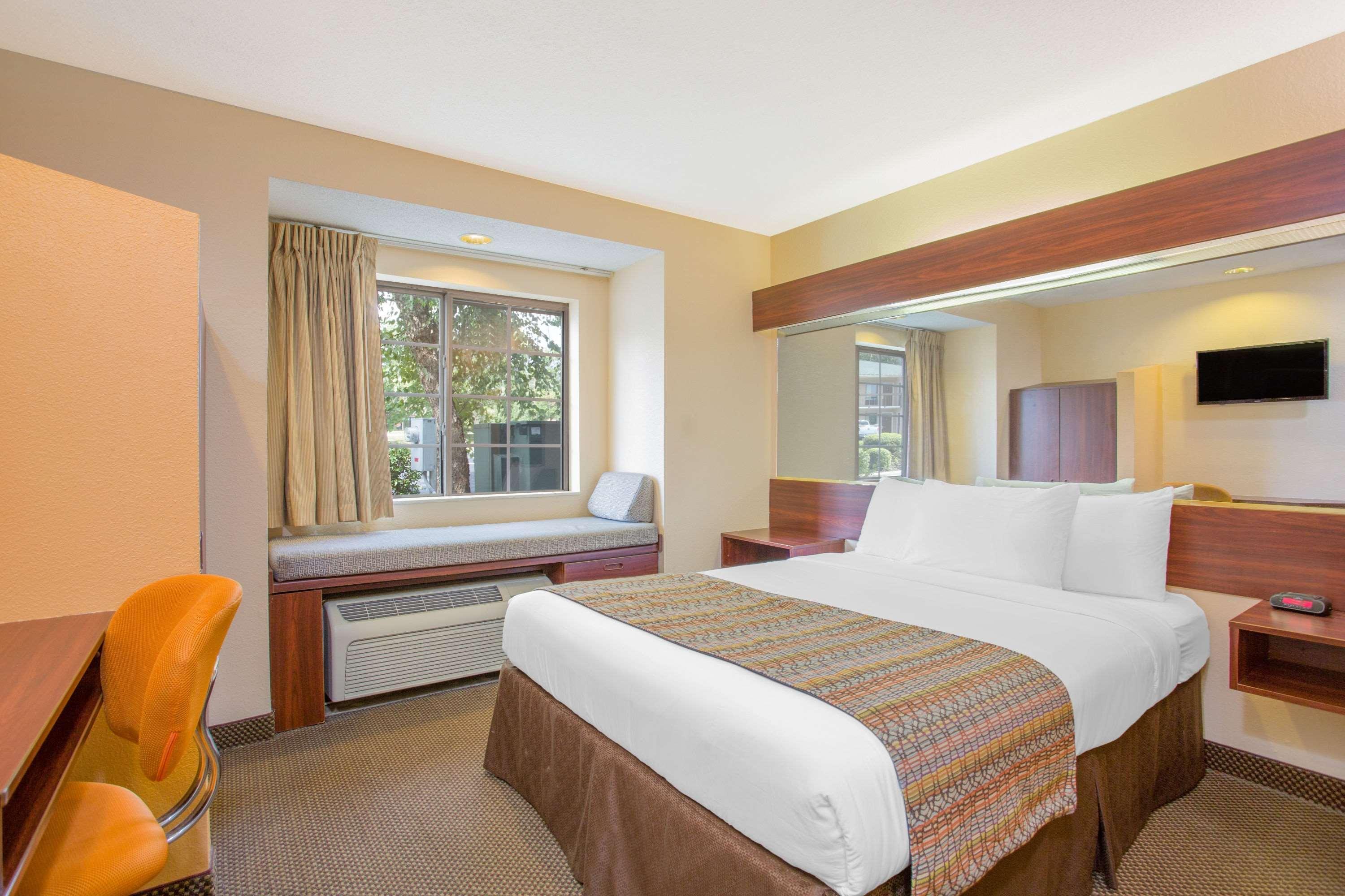 Microtel Inn & Suites By Wyndham Kannapolis/Concord Exteriör bild